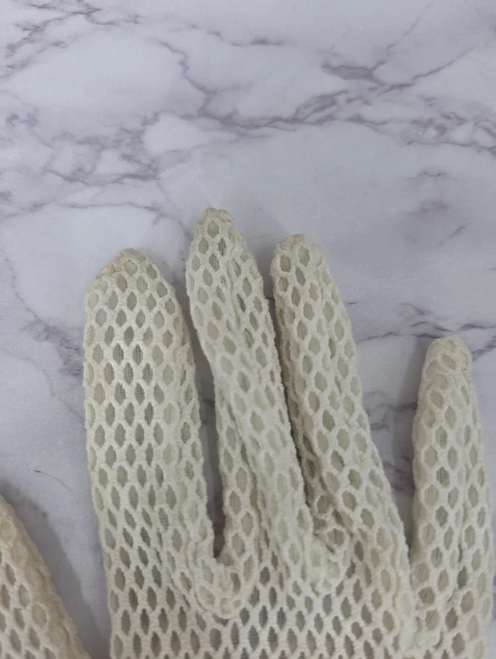 Vintage Japan Off White Mesh Fishnet Gloves